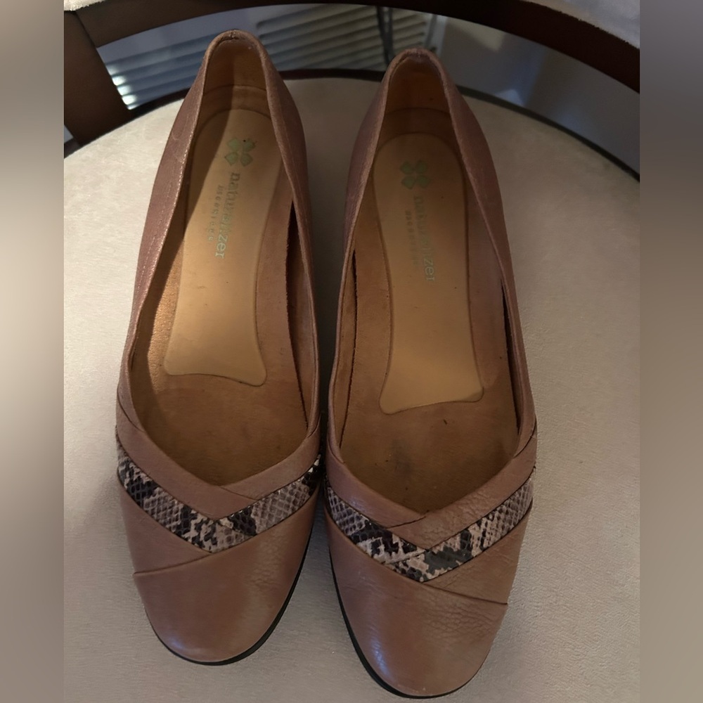 Naturalizer Women’s Leather Loafers Shoes Sz 8.5